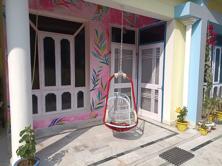 Selfi-Point-HomeStay-Aashiana-Lucknow